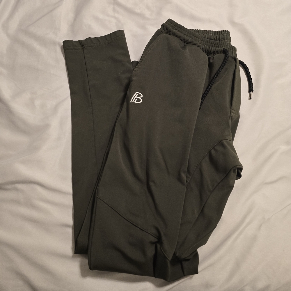 Men's size large Built Apparel sweats